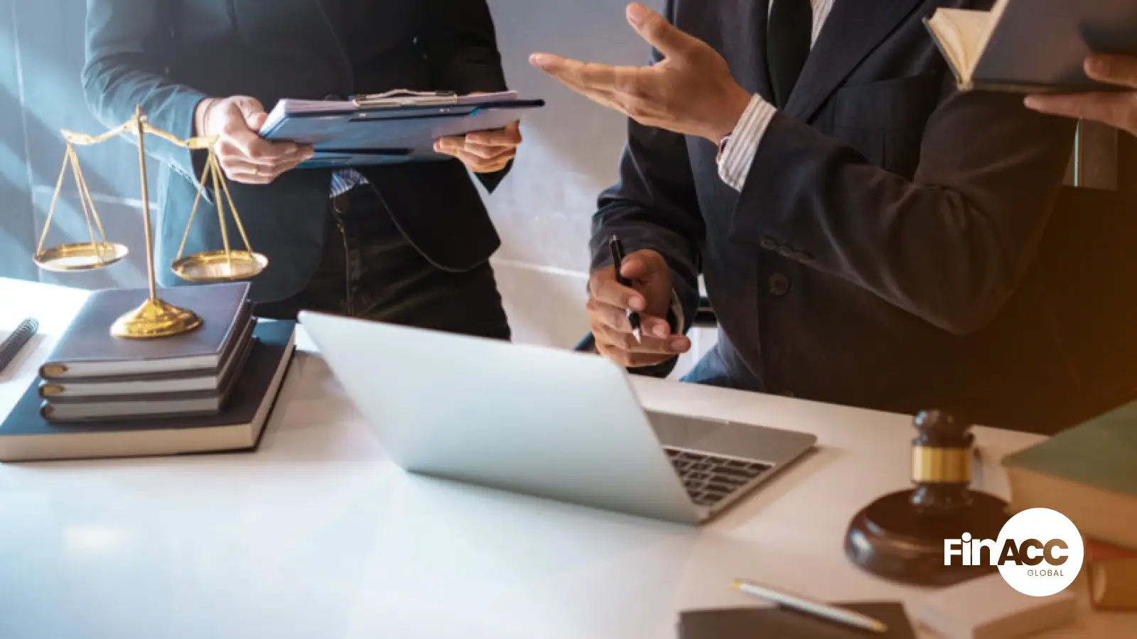 A Comprehensive Guide For Handling Accounts Receivables For Law Firms A Comprehensive Guide For Handling Accounts Receivables For Law Firms